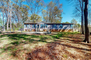 Lakefront Retreat